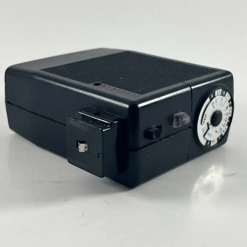 Vivitar 102 Camera Flash Vintage Electronic Hot Shoe 35mm